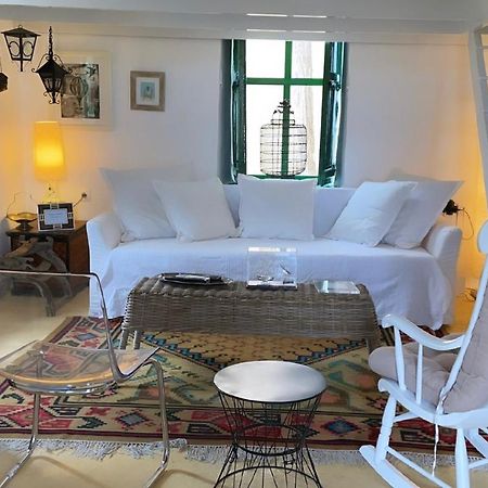 Hypate, Traditional Island Cottage Chalki Town 외부 사진