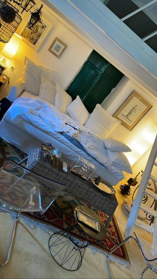 Hypate, Traditional Island Cottage Chalki Town 외부 사진